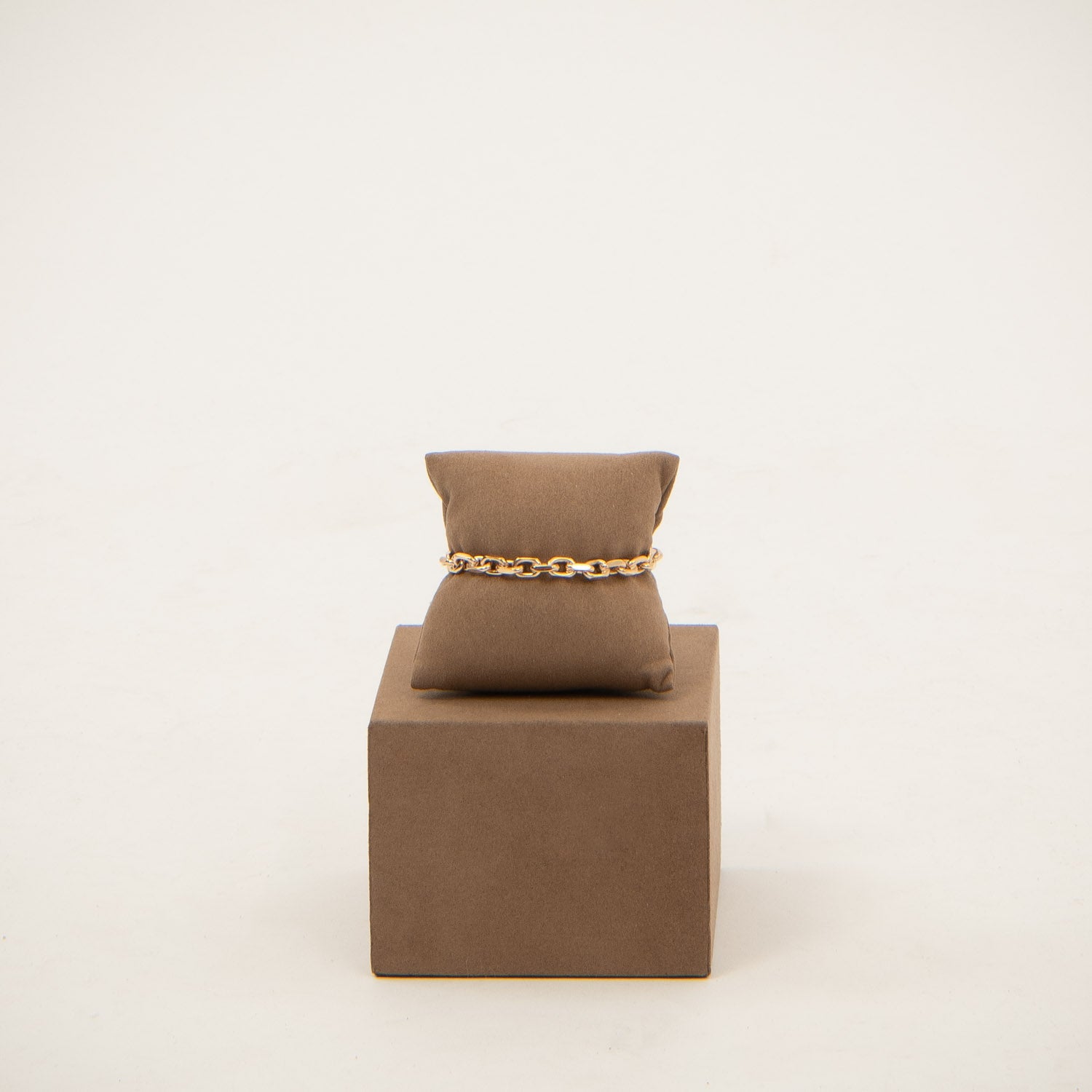 DETAIL236548